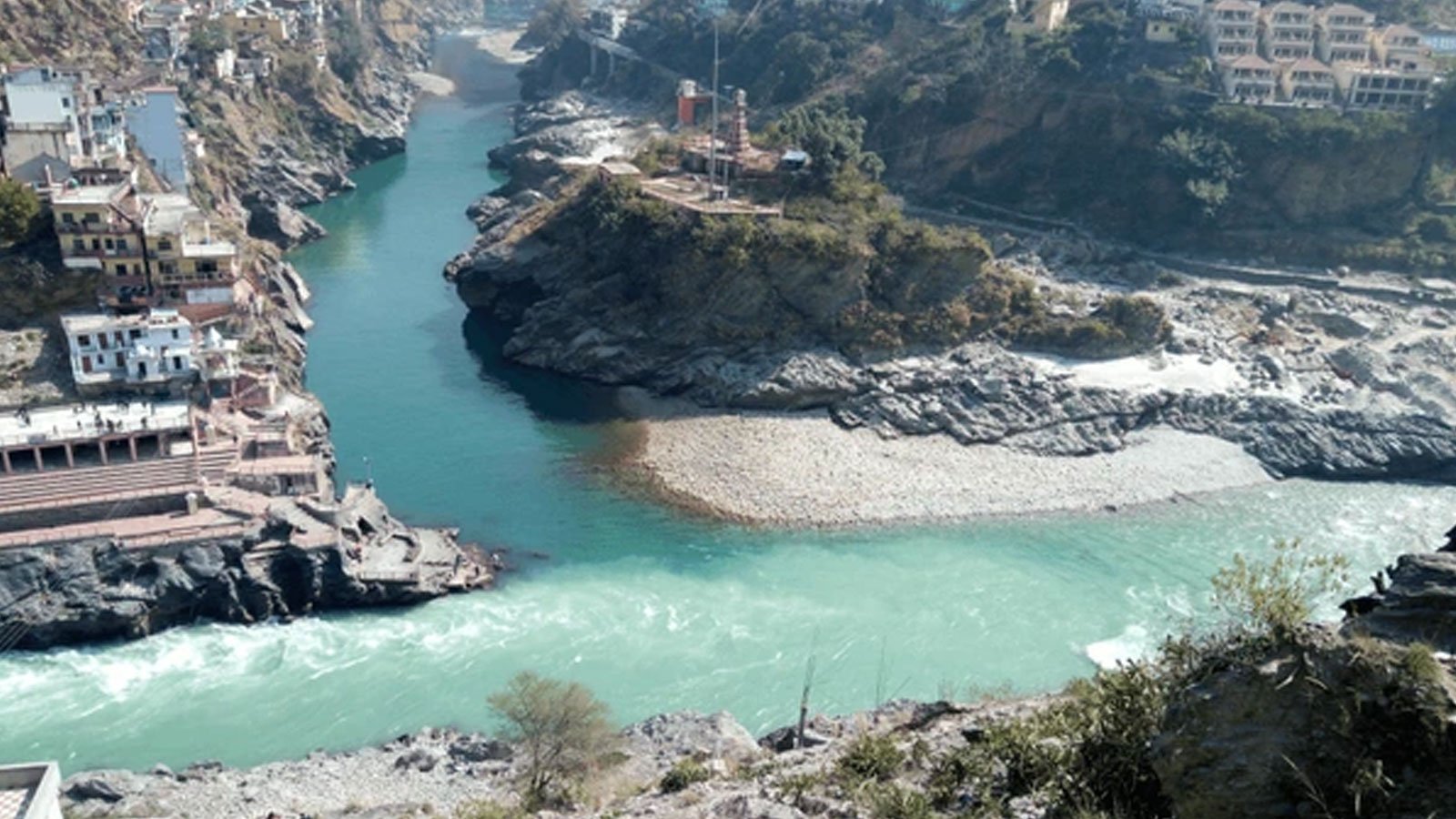 Offbeat Day Hike & Vashishta Cave Tour from Rishikesh